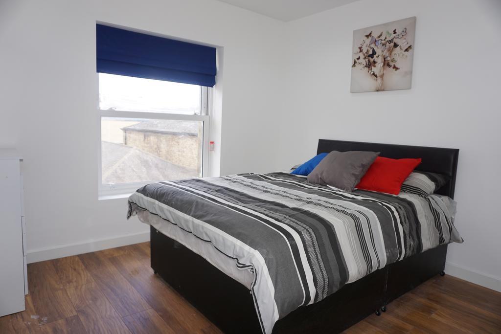 דוסברי Town Centre Apartments מראה חיצוני תמונה